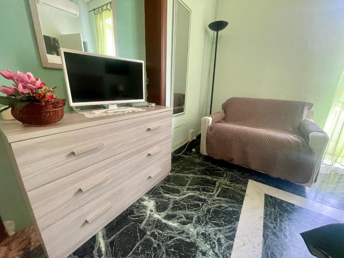 Maya'S Apartment Close To Ballaro Market And Central Station Palermo Esterno foto